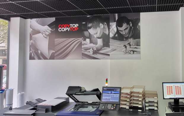 Affiche metier imprimeur et copieur pour impression couleur et noir et blanc de l'agence COPYTOP Lille Nationale - Liberté