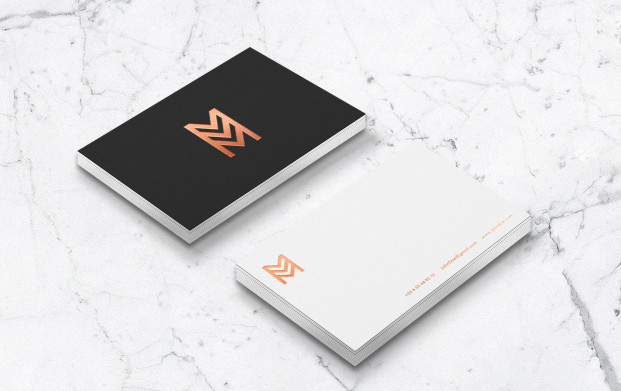 Cartes de rendez-vous avec finitions premium : dorure, vernis sélectif, pelliculage.