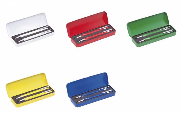 Coffret composé de 2 stylos, disponible dans différents coloris.