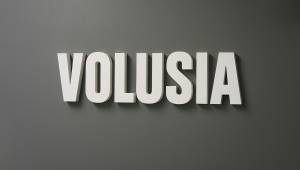 Donnez du relief à votre marque avec nos lettres et logos 3D en PVC.