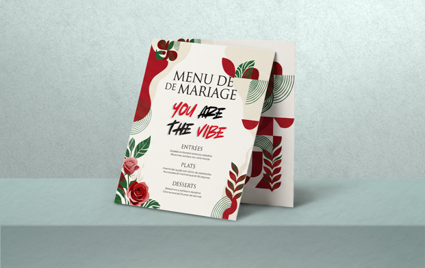 Menu de mariage express personnalisé, imprimé en couleur ou noir et blanc, en recto ou recto-verso, avec ou sans pliage, dans différents formats du A6 au A3 ou carrés, sur papier satiné ou brillant 350 g, avec plastification mate ou brillante pour une finition élégante et protectrice.