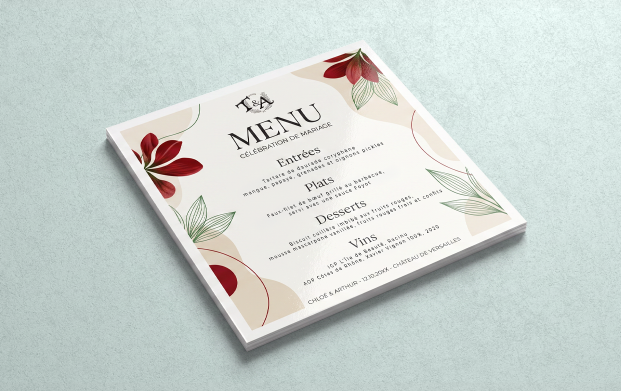 Menu de mariage classique personnalisé imprimé en couleur ou noir et blanc, en recto ou recto-verso, sur papier ivoire 240 g, satiné 350 g ou brillant 350 g, avec ou sans pliage et au choix avec pelliculage mat, satiné, brillant, peau de pêche ou grain de sable, ou plastification mate ou brillante pour les menus sans pli.