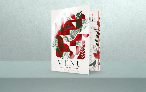 Menu de restaurant personnalisé imprimé sur papier Ivoire 240 g, Satiné 350 g ou Brillant 350 g, en couleur ou noir et blanc, en recto seul ou recto-verso, avec ou sans pliage en deux, aux formats A3, A4, demi A4, A5, 1/3 A4 ou A6. Finitions au choix : plastification mate ou brillante, pelliculage mat, brillant, satiné, peau de pêche ou grain de sable, en recto seul ou recto-verso.