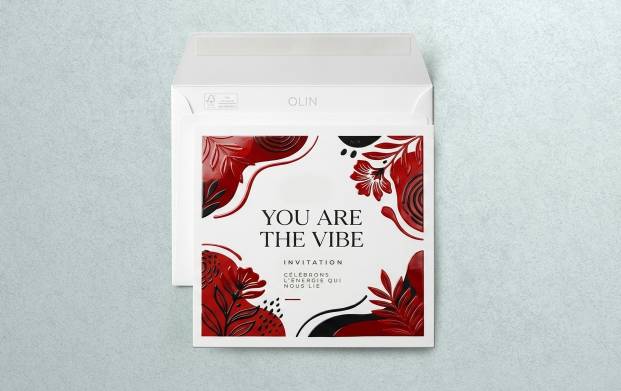Invitation personnalisée haut de gamme avec finitions premium, pelliculage, vernis sélectif ou 3D et dorure or ou argent, idéale pour annoncer un événement professionnel ou particulier.