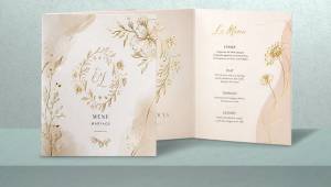 Menu de mariage personnalisé haut de gamme, disponible en différents formats et avec ou sans pliage, imprimé en couleur ou noir et blanc sur papier ivoire, satiné ou brillant, avec finition pelliculage mat, brillant, satiné, peau de pêche ou grain de sable, vernis sélectif ou 3D et dorure or ou argent.