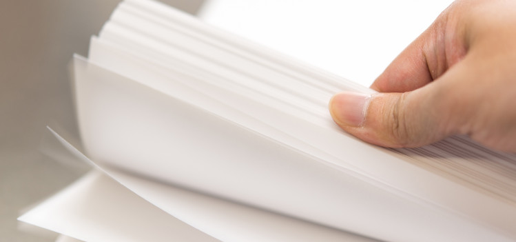 Choisissez entre un papier fin ou épais suivant le document que vous imprimez.