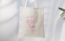 Transportez l'essentiel avec style grâce à notre tote bag en tissu tote bag personnalisé, idéal pour vos événements, promotions ou usages quotidiens.