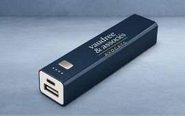 Batterie externe personnalisée avec le logo d'un cabinet d'avocats, un accessoire pratique pour accompagner vos déplacements professionnels.
